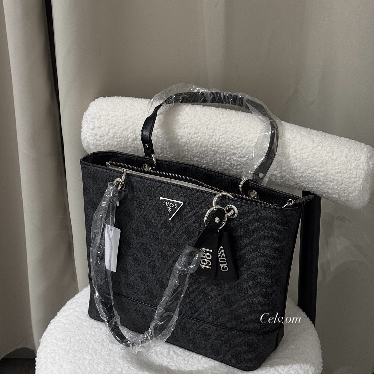 Guess Tote bag 
